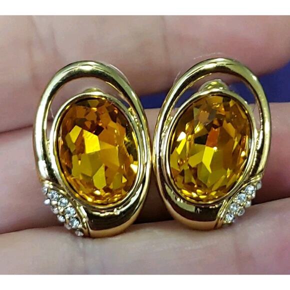 Butterscotch Yellow Rhinestone Crystal Earrings Classy Glam Gold Tone Pierced - Picture 3 of 8
